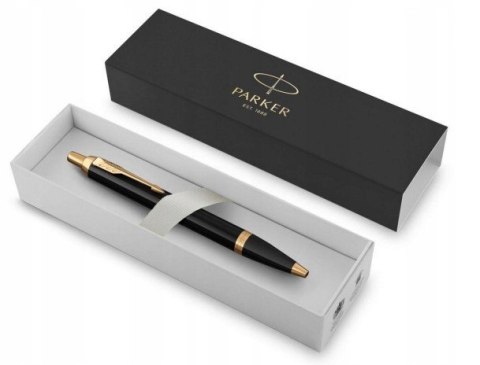 DŁUGOPIS PARKER IM CZARNY ZE ZŁOTEM Z GRAWEREM I TOREBKĄ PREZENTOWĄ