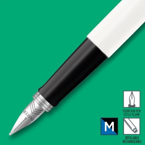 PARKER JOTTER BIAŁE PIÓRO Z GRAWEREM WYMAZYWACZ BIC I NABOJE WRAZ TOREBKĄ