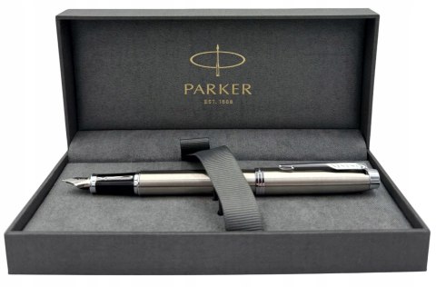 PARKER Z GRAWEREM PIÓRO WIECZNE IM STAL CT w PUDEŁKU PRESTIGE NA PREZENT