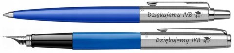 Przykładowy grawer laserowy na niebieskim zestawie Parker Jotter Originals